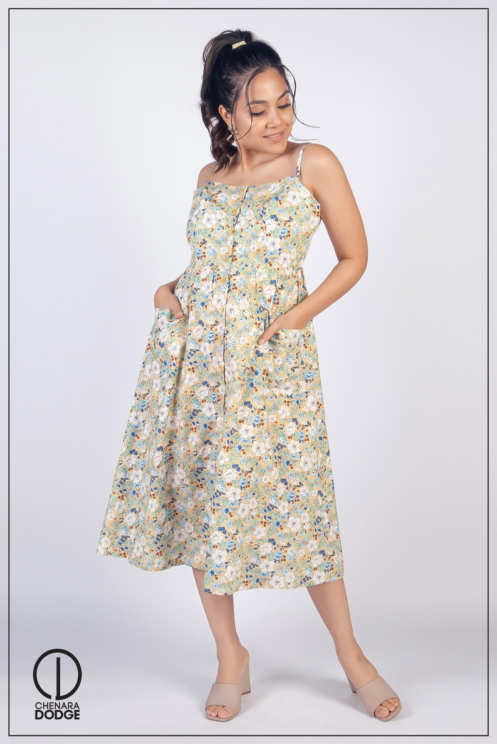KIARA POCKET DETAIL MIDI DRESS